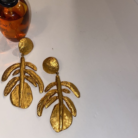 Christian Lacroix Jewelry - Christian Lacroix runway clips